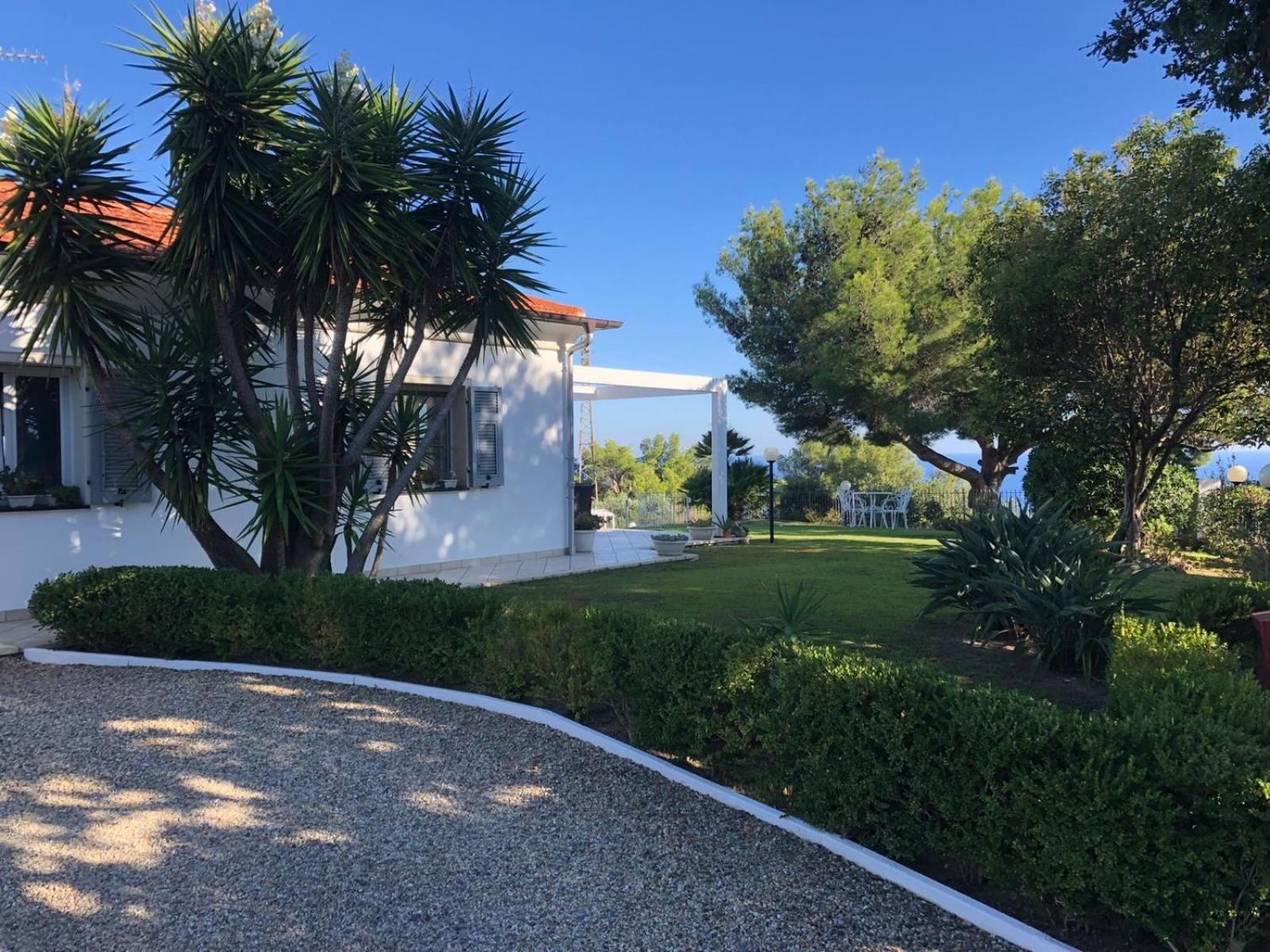 Villa Shambhala San Bartolomeo Al Mare Exterior photo